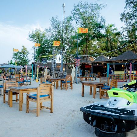 The Beach Lovers Nilaveli Exterior photo
