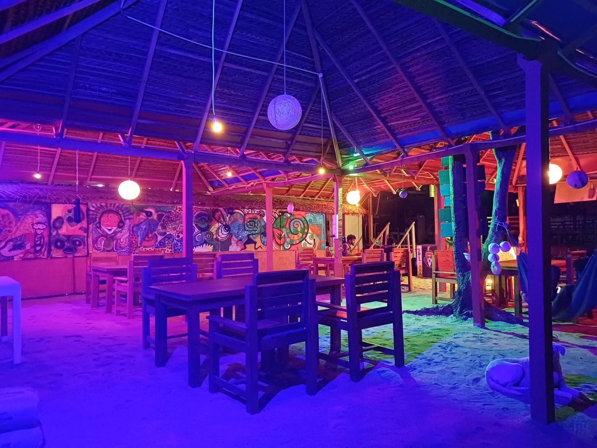 The Beach Lovers Nilaveli Exterior photo