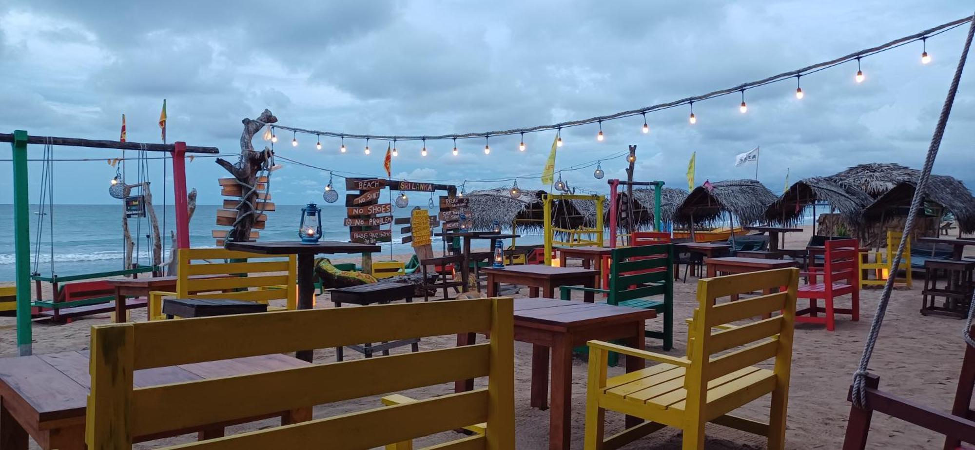 The Beach Lovers Nilaveli Exterior photo