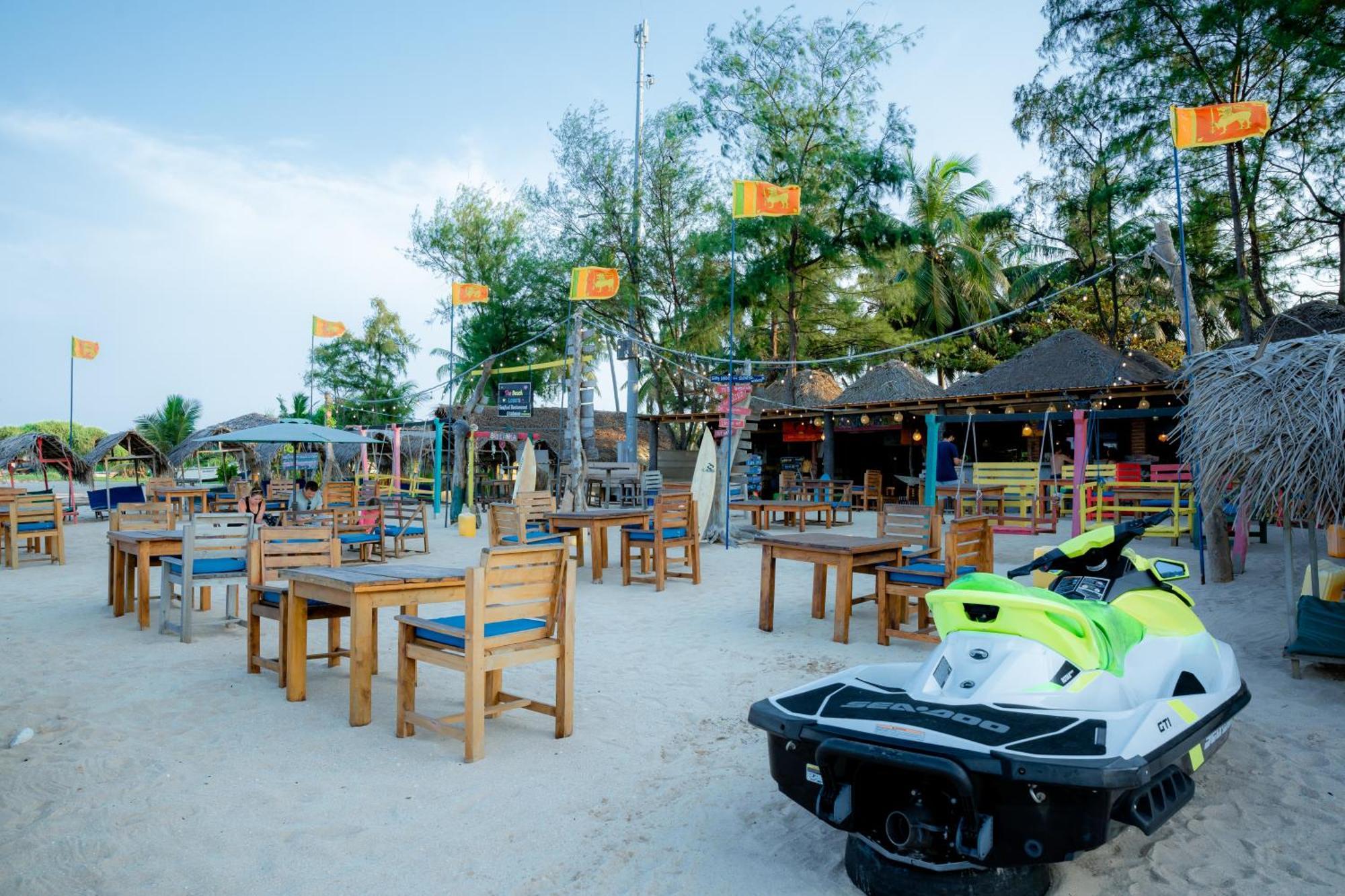 The Beach Lovers Nilaveli Exterior photo